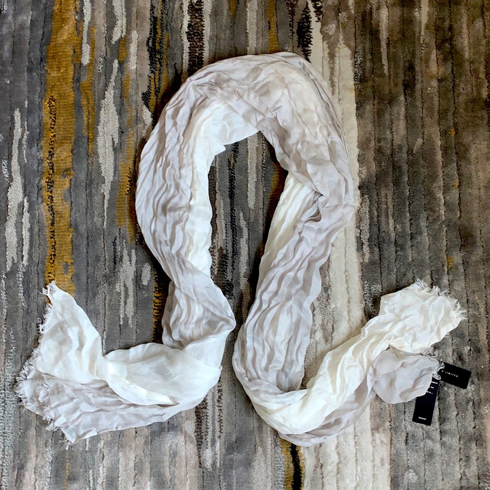 The Limited Scarf